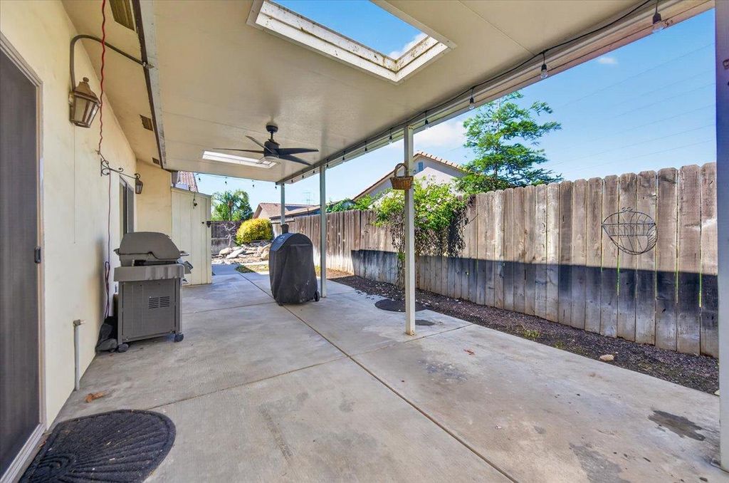 Image 25 of property listing at 4678 W Rosetta, Fresno, CA 93722