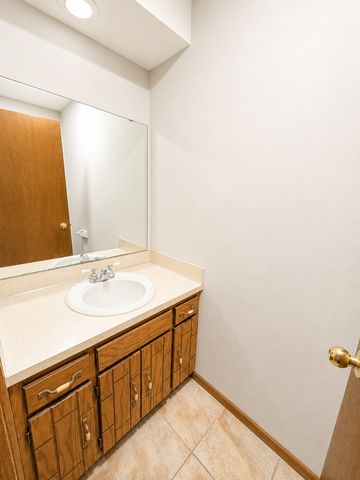 1442 Cleveland Street, Anoka, MN 55303