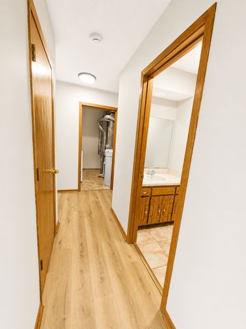 1442 Cleveland Street, Anoka, MN 55303