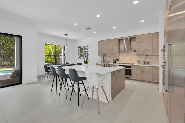 17347 Sparkling River Road, Boca Raton, FL 33496