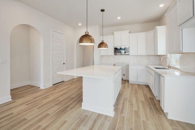26364 Golden Pass Loop, Montgomery, TX 77316