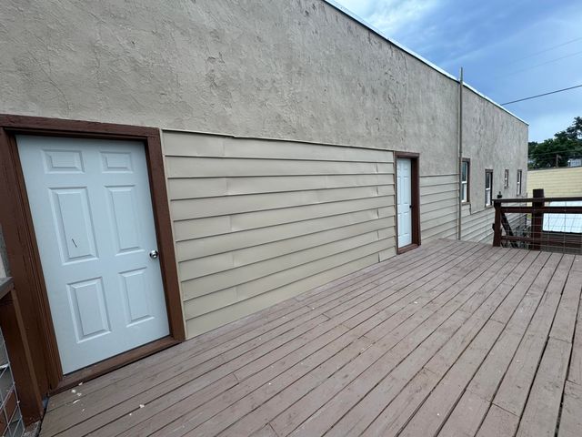 2105 Holly Avenue, Klamath Falls, OR 97601