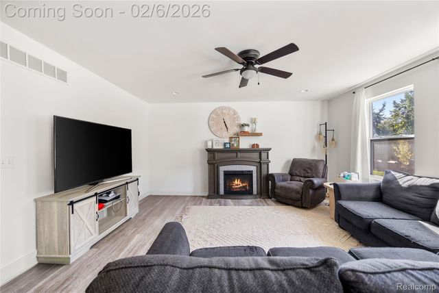 32202 Bradford Street, New Haven Village, MI 48048