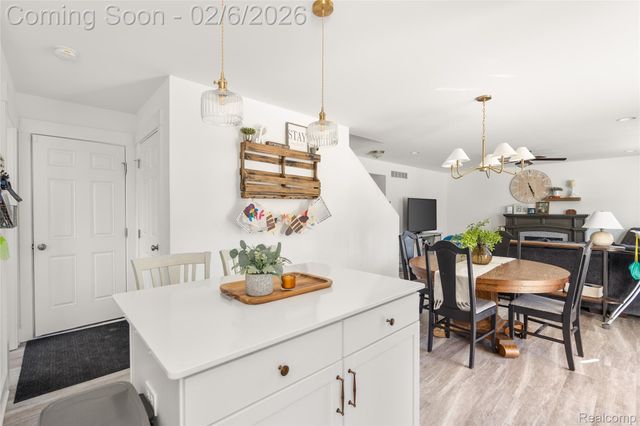 32202 Bradford Street, New Haven Village, MI 48048