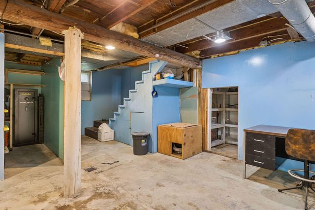 2233 15th Avenue E, North Saint Paul, MN 55109