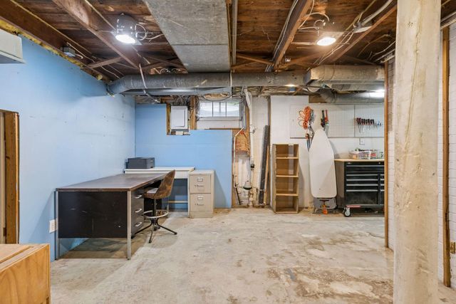 2233 15th Avenue E, North Saint Paul, MN 55109