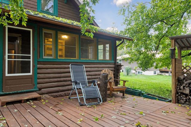 2233 15th Avenue E, North Saint Paul, MN 55109