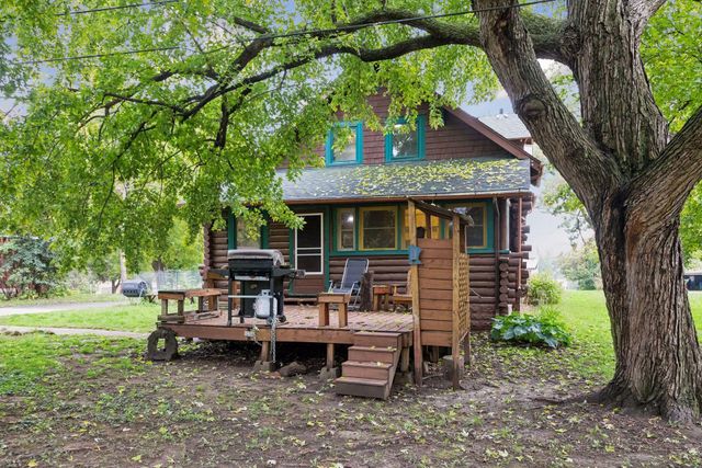 2233 15th Avenue E, North Saint Paul, MN 55109