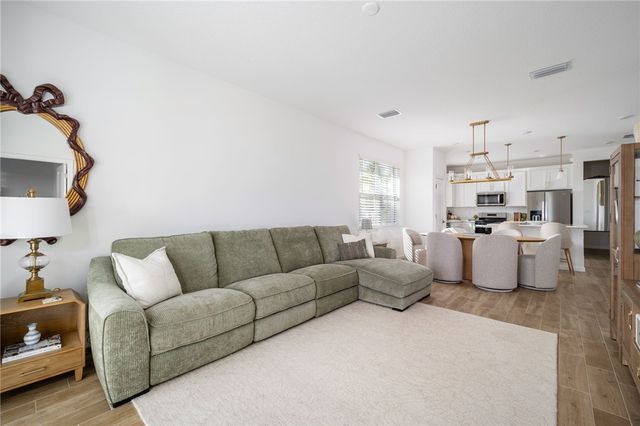 1181 Harper Way, Vero Beach, FL 32960