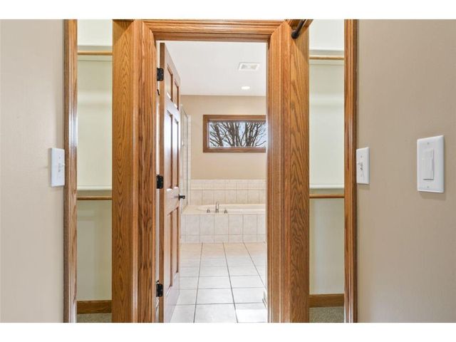 2631 Hawk Hill Lane SW, Rochester, MN 55902
