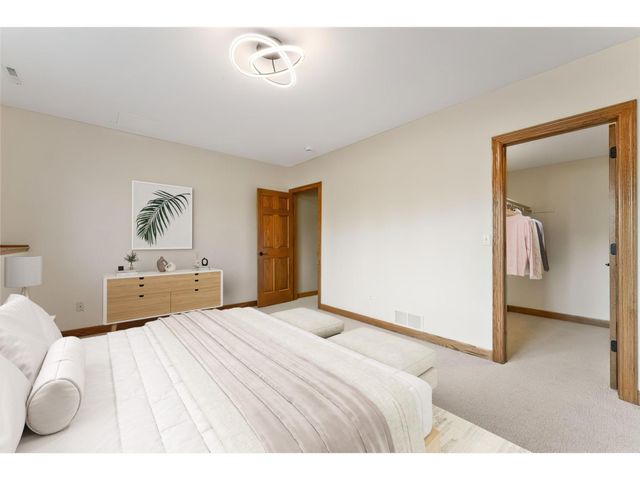 2631 Hawk Hill Lane SW, Rochester, MN 55902