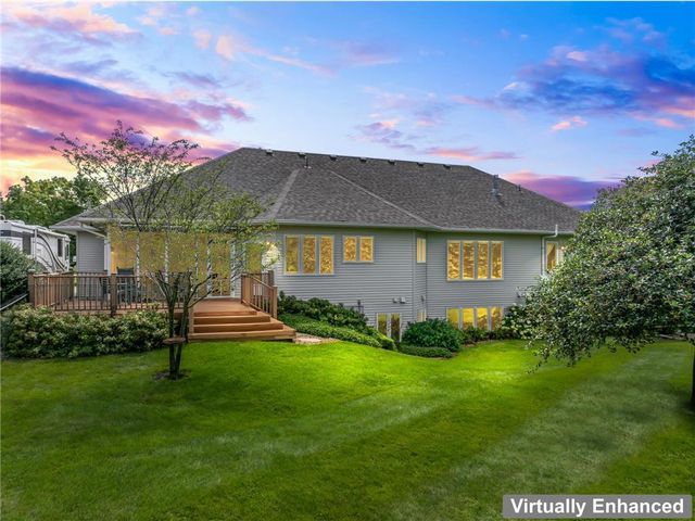 2631 Hawk Hill Lane SW, Rochester, MN 55902