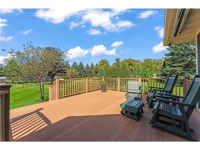 2631 Hawk Hill Lane SW, Rochester, MN 55902