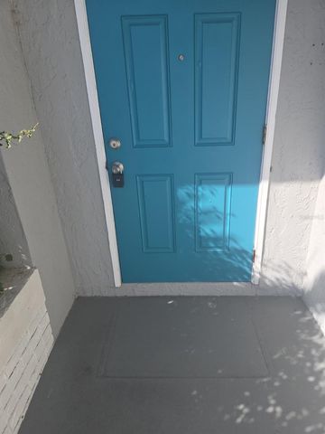 1805 CORAL POINT DRIVE, Cape Coral, FL 33990