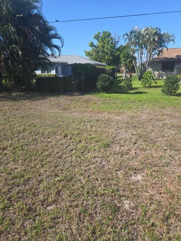 1805 CORAL POINT DRIVE, Cape Coral, FL 33990