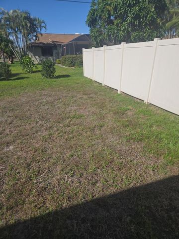 1805 CORAL POINT DRIVE, Cape Coral, FL 33990