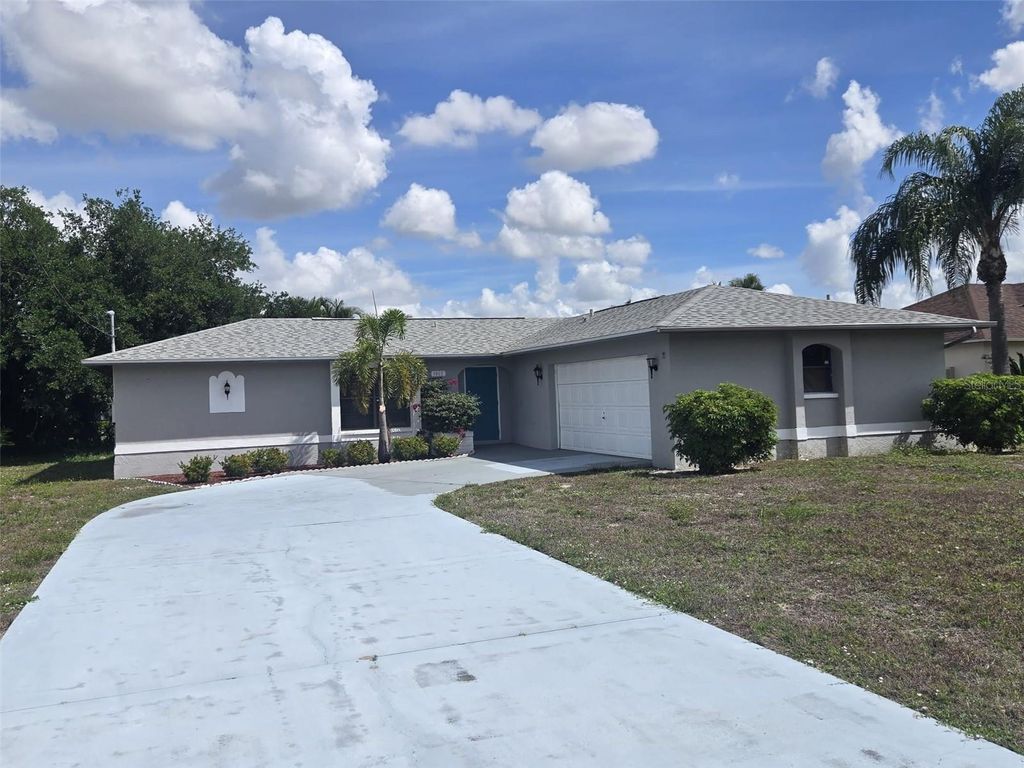 1805 CORAL POINT DRIVE, Cape Coral, FL 33990
