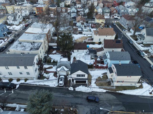 369 HOPS LANE, Secaucus, NJ 07094