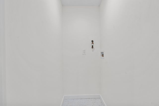 369 HOPS LANE, Secaucus, NJ 07094