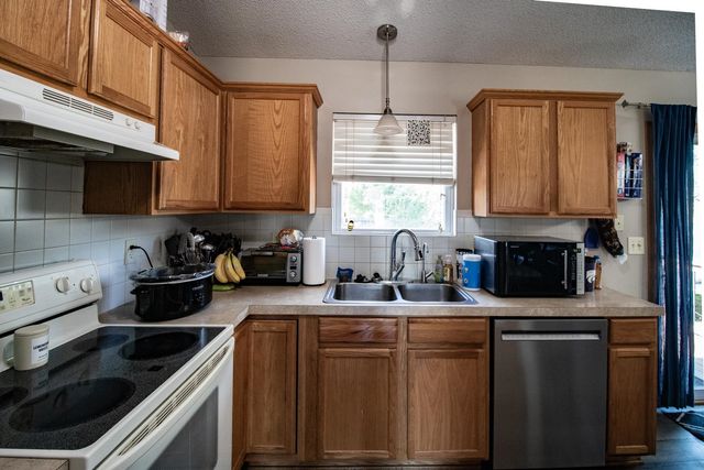 2212 E Carriage Dr., Derby, KS 67037