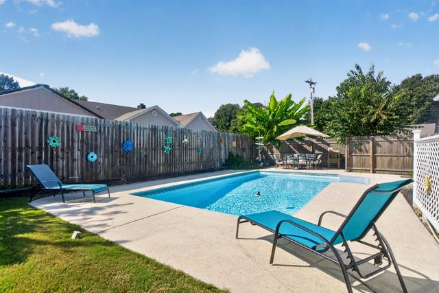 215 Hunters Run Cir, NW, Cleveland, TN 37312