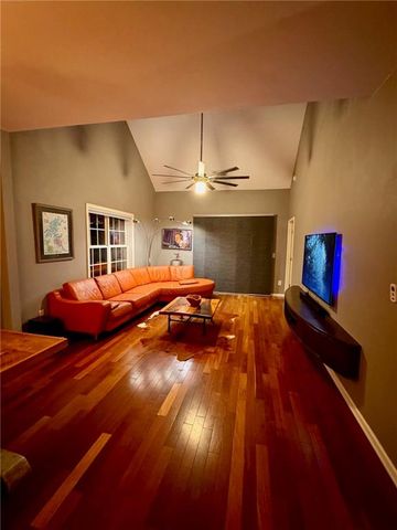 1901 Hoods Fort NW Circle 30, Kennesaw, GA 30144