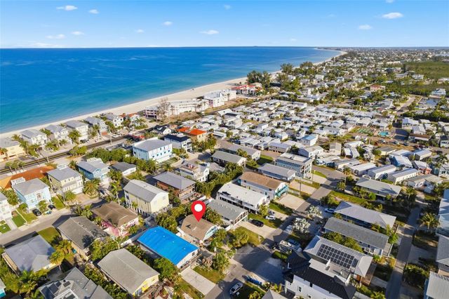 2508 AVENUE B, Bradenton Beach, FL 34217
