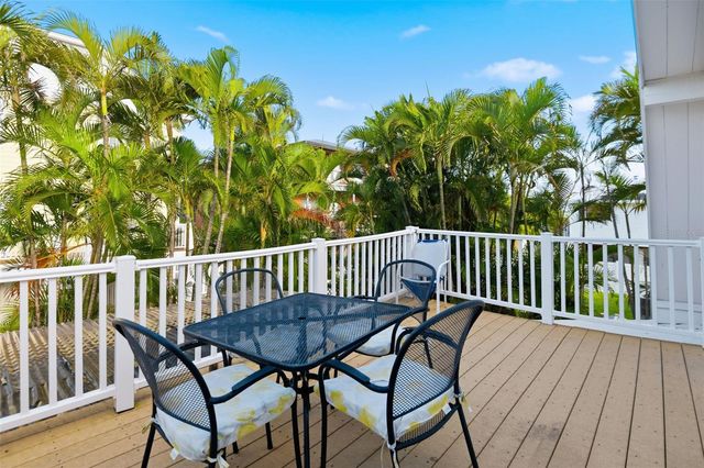 2508 AVENUE B, Bradenton Beach, FL 34217