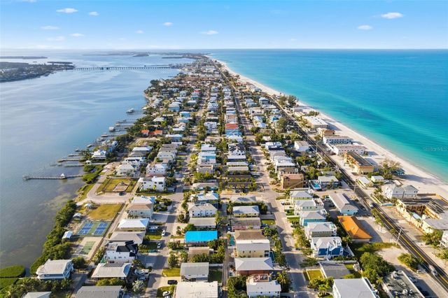 2508 AVENUE B, Bradenton Beach, FL 34217