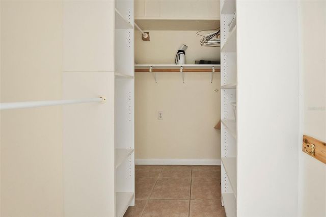 2508 AVENUE B, Bradenton Beach, FL 34217