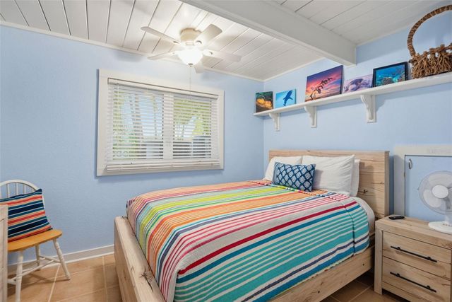 2508 AVENUE B, Bradenton Beach, FL 34217