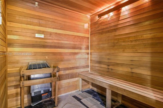 60 SW 13th St 2119, Miami, FL 33130