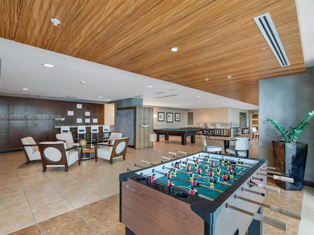 60 SW 13th St 2119, Miami, FL 33130