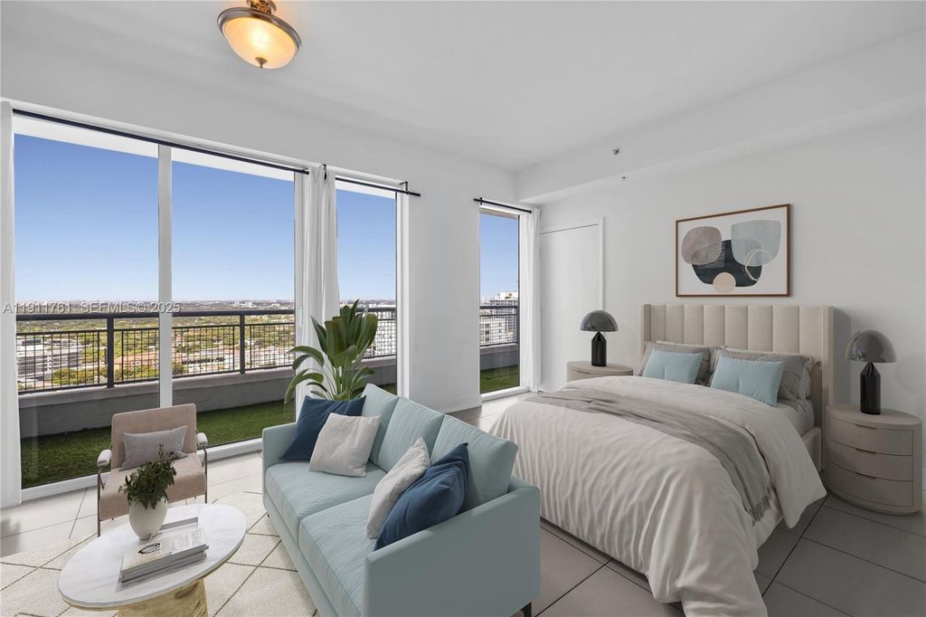 60 SW 13th St 2119, Miami, FL 33130