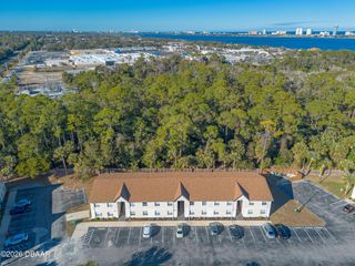 426 Banana Cay Dr Apt I, South Daytona, FL 32119