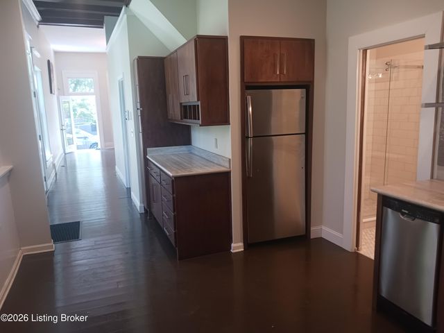 835 E Washington St, Louisville, KY 40206
