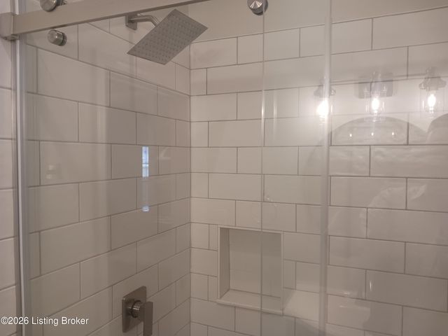 835 E Washington St, Louisville, KY 40206