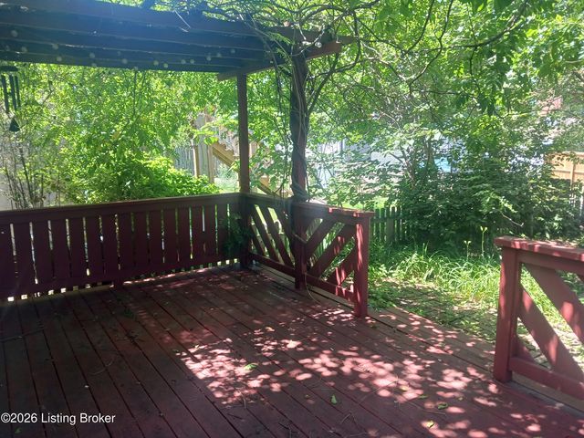 835 E Washington St, Louisville, KY 40206