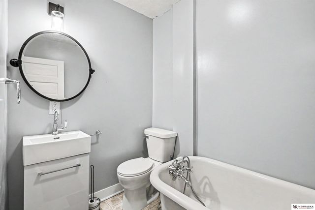 2298 Sheldon Street, Lincoln, NE 68503