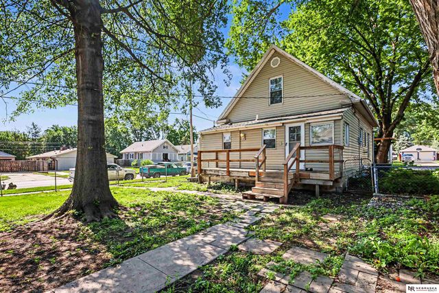 2298 Sheldon Street, Lincoln, NE 68503
