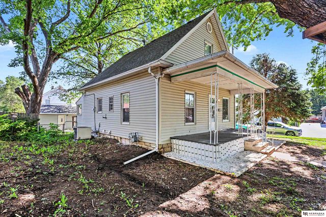 2298 Sheldon Street, Lincoln, NE 68503