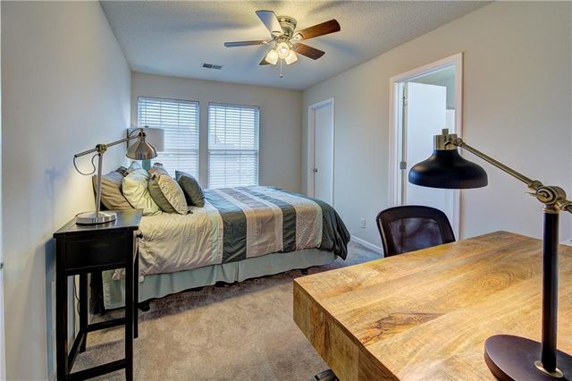 2104 SW Gooseberry Lane, Lee's Summit, MO 64082