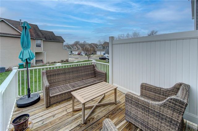 2104 SW Gooseberry Lane, Lee's Summit, MO 64082