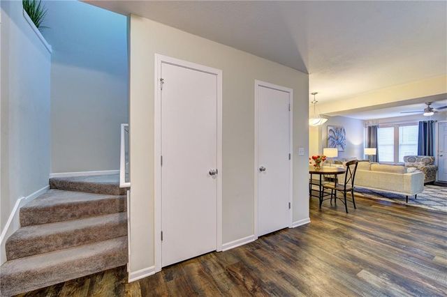 2104 SW Gooseberry Lane, Lee's Summit, MO 64082