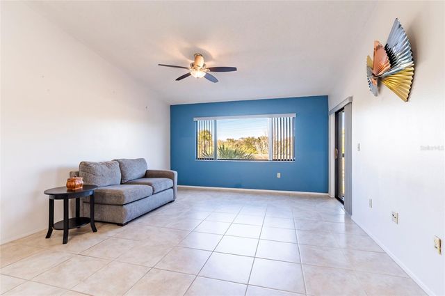 2593 COUNTRYSIDE BOULEVARD 7307, Clearwater, FL 33761