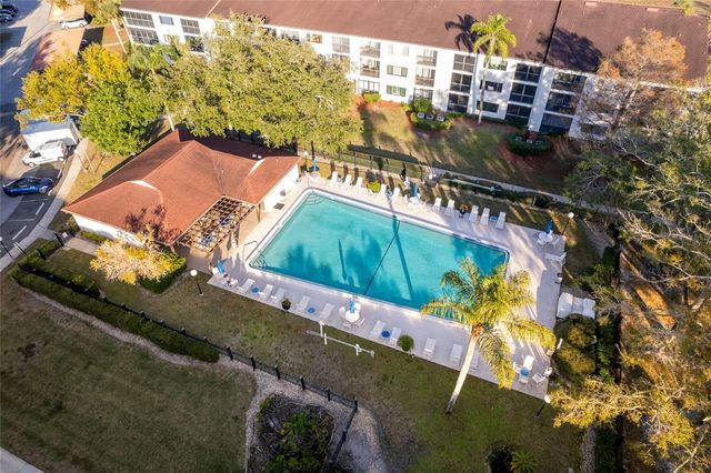 2593 COUNTRYSIDE BOULEVARD 7307, Clearwater, FL 33761