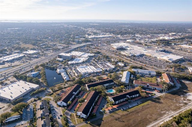 2593 COUNTRYSIDE BOULEVARD 7307, Clearwater, FL 33761