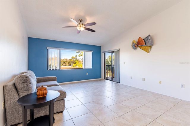 2593 COUNTRYSIDE BOULEVARD 7307, Clearwater, FL 33761