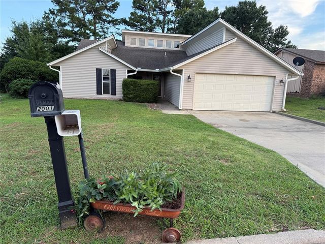 2001 Lona Avenue, Seminole, OK 74868