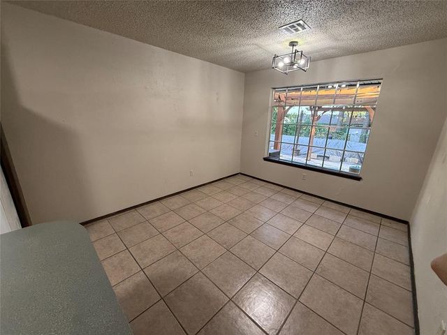 2001 Lona Avenue, Seminole, OK 74868